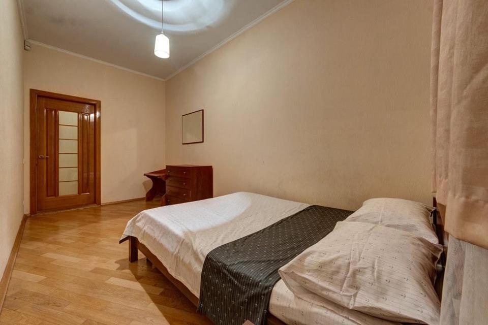 Apartments On Shota Rustaveli Kijev Kültér fotó