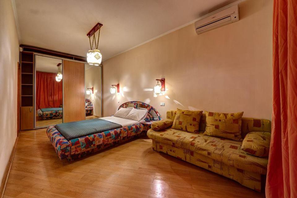 Apartments On Shota Rustaveli Kijev Kültér fotó